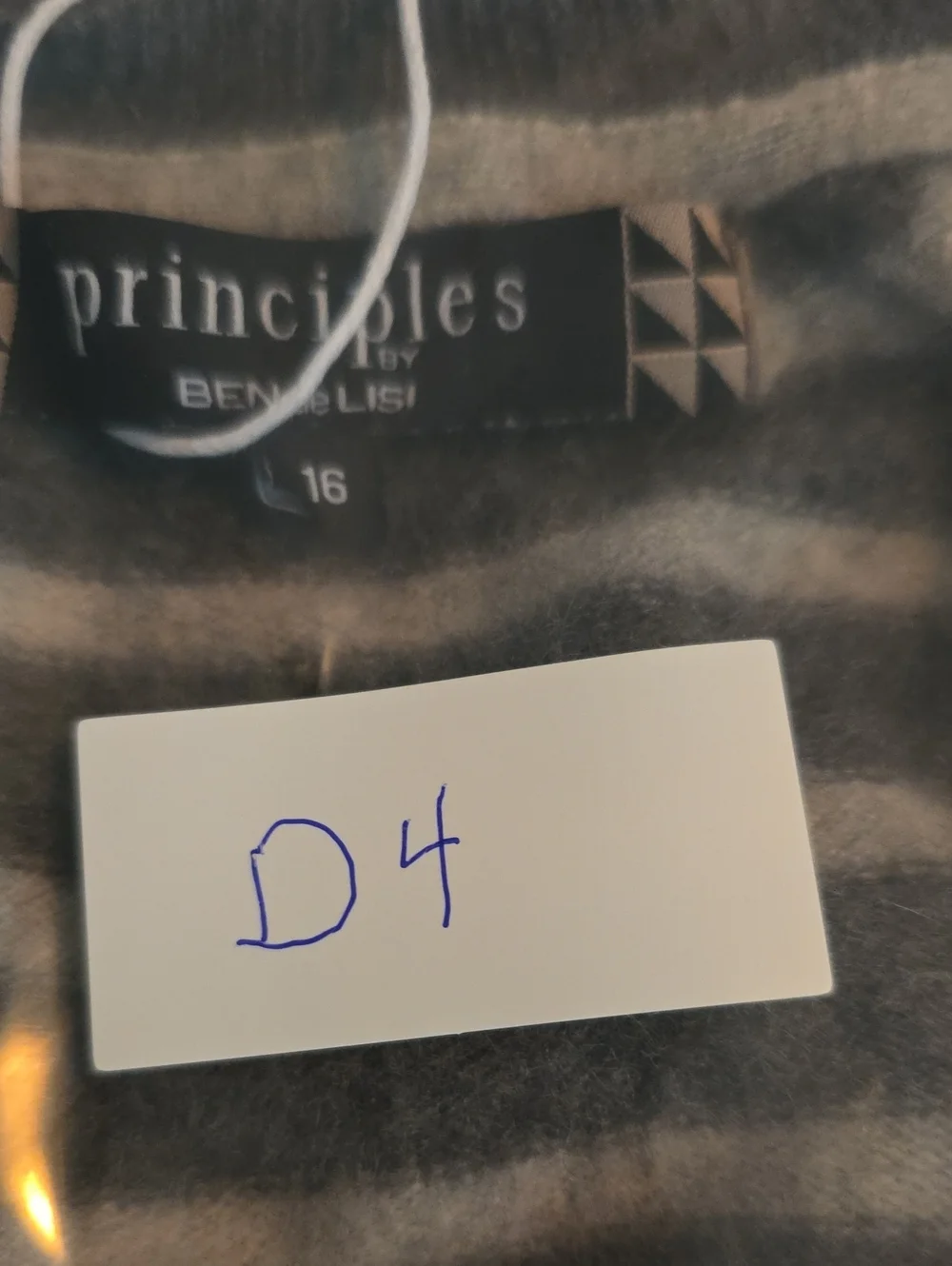 Principles by Ben de Lisi Girl's Size 16 100% Cashmere Sweater - Picture 7 of 7